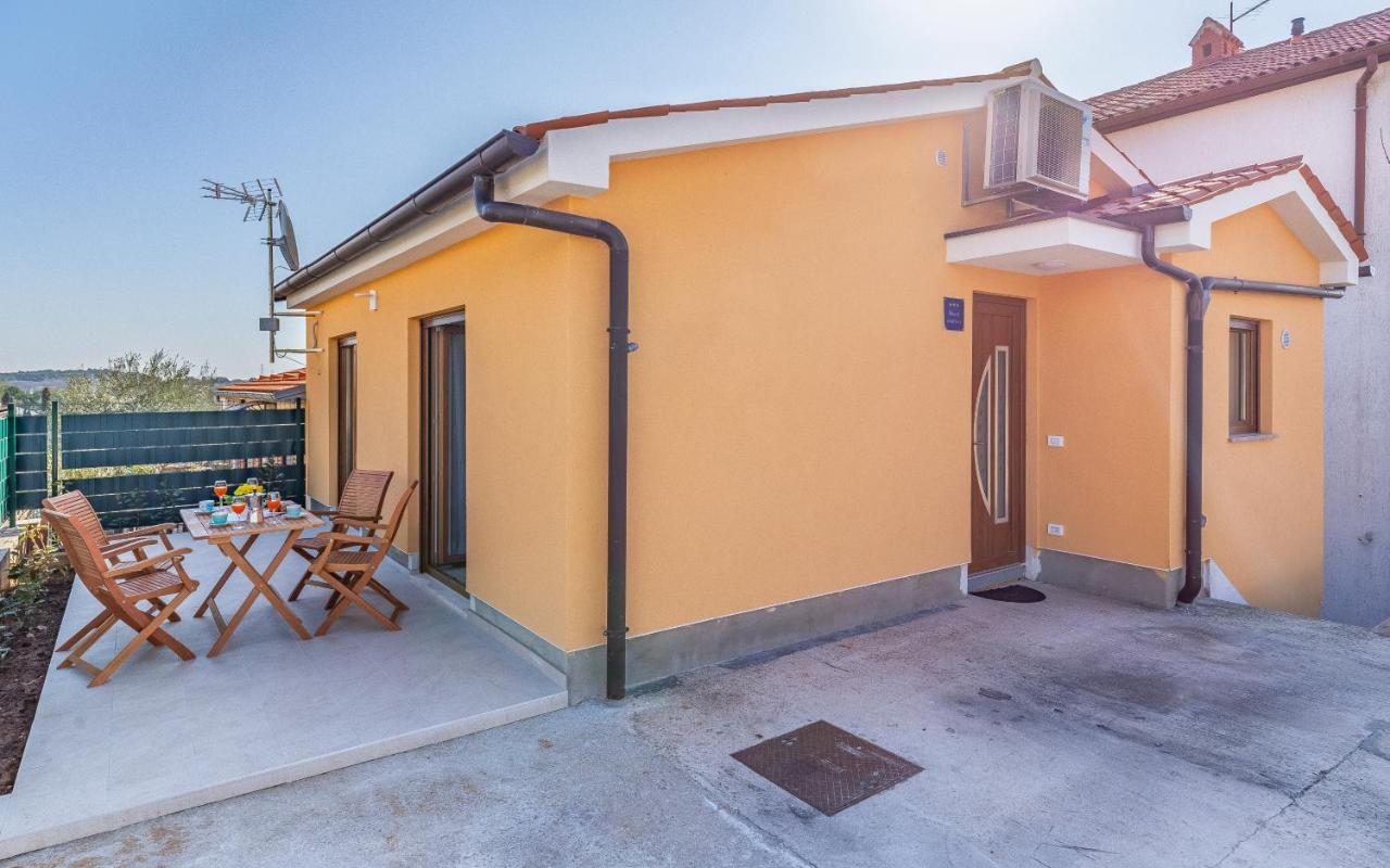 Apartment Blue Pula, New, Family Friendly, Comfortable, Free Parking And Wifi Exterior foto